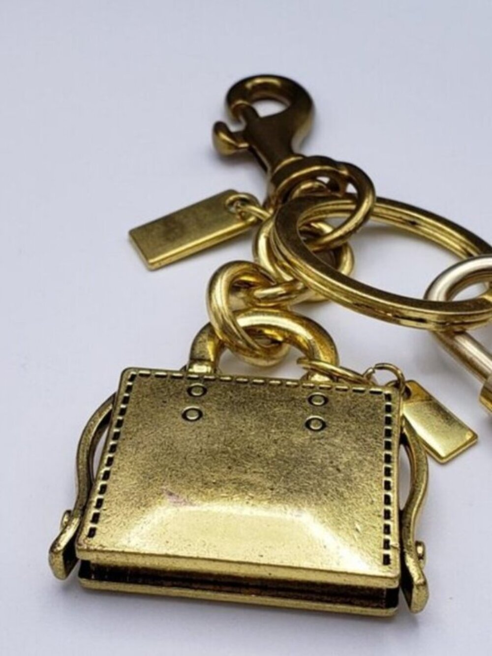 LV Gold Padlock Authentic 🔑 Luxury Bag Charm w/ Unbranded Golden Bag Keychain - Picture 6 of 12